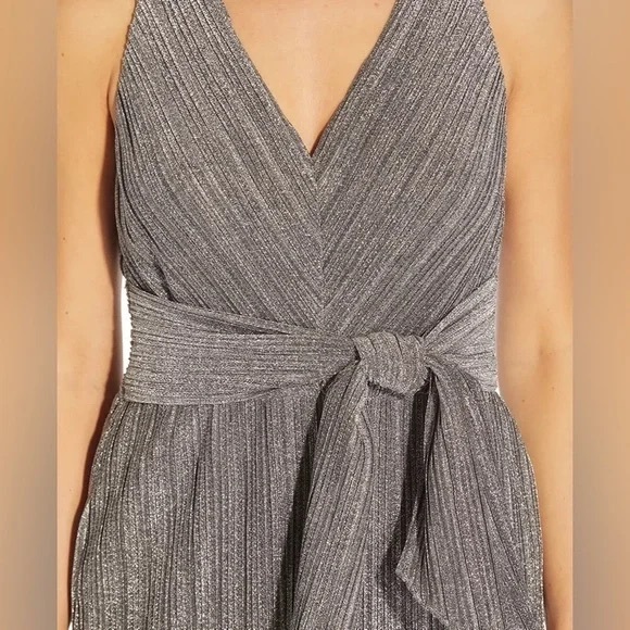 NWT Adrianna Papell Metallic Dark Silver Tie Waist Jumpsuit Size 2 Petite - Picture 3 of 3
